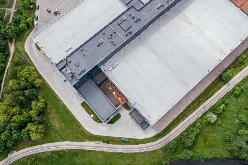 Best Industrial Roofing Contractors in Crystal Lake, IL